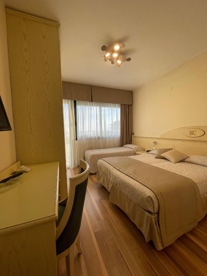Hotel Carlton ลิโดดิเยโซโล ภายนอก รูปภาพ
